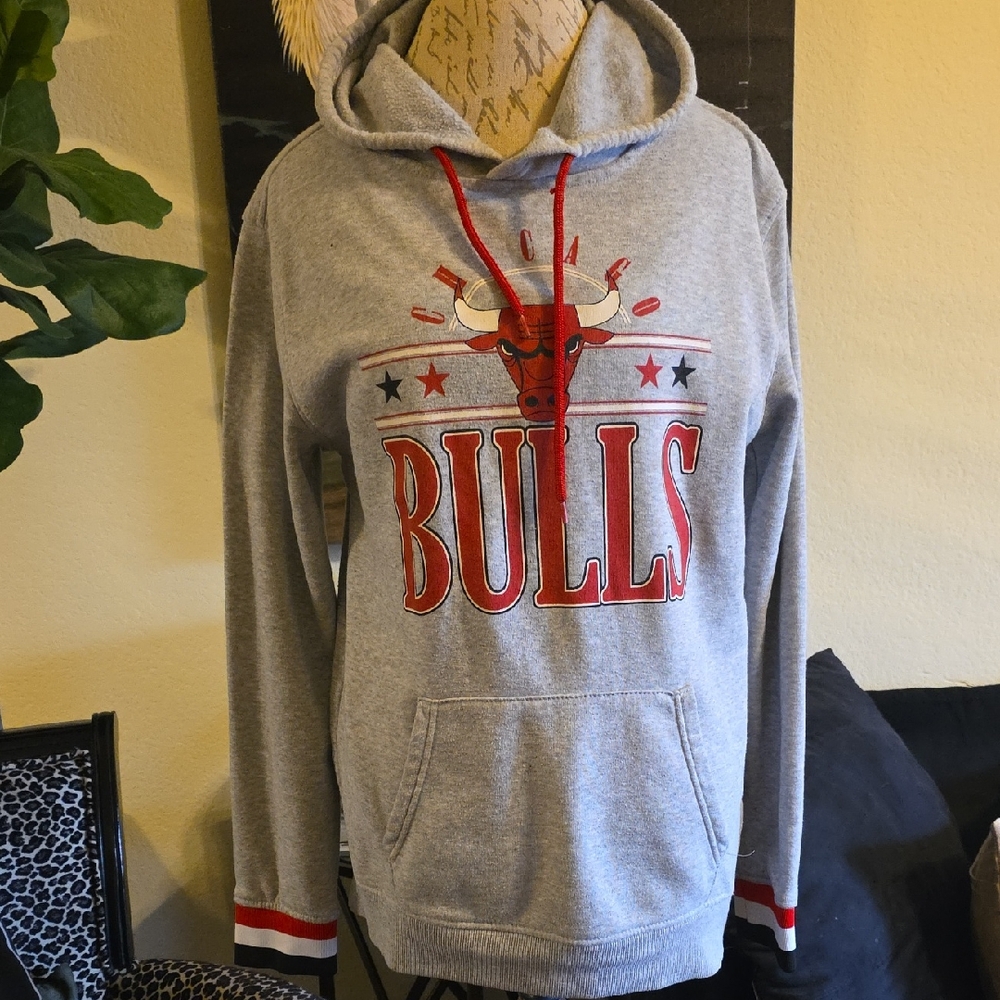 NBA Chicago Bulls Gray And Red Hoodie